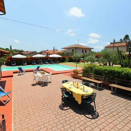Villa Locazione Turistica Giardino Degli Ulivi Pozzuolo