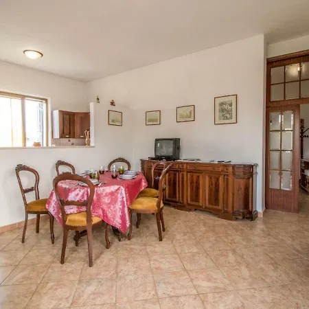Locazione Turistica Giardino Degli Ulivi Villa
